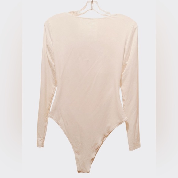 NWOT Women’s Long Sleeve Bodysuit White Size L - Picture 7 of 7